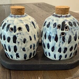 Mud Pie Ceramic Salt and Pepper Shakers  Navy Blue White Design with Tray